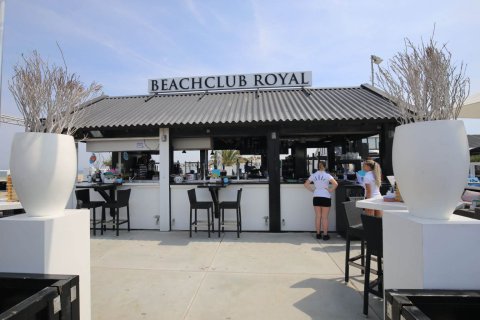 beachclub-royal