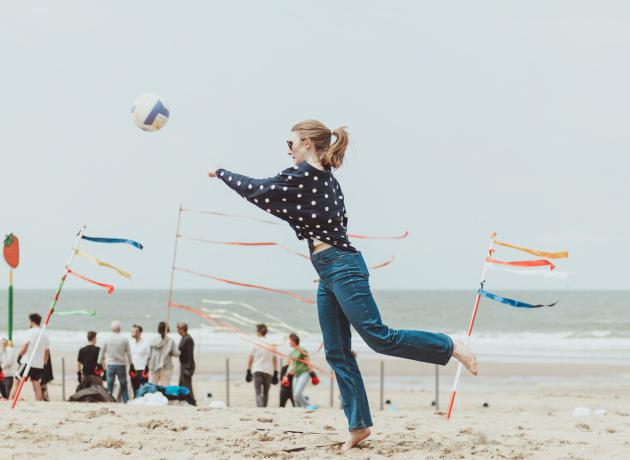 beach volleybal huren hoek van holland