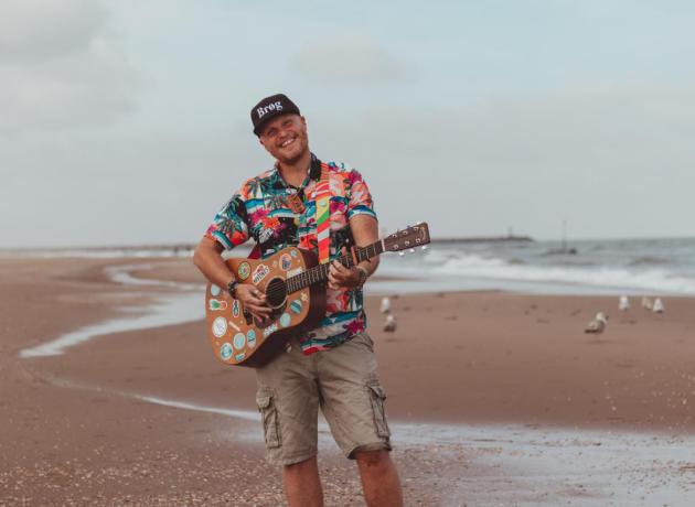 Muziek quiz Hoek van Holland live gitaar