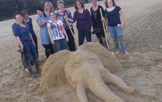 sand sculptures company outing hoek van holland