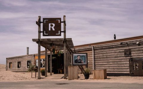 R port