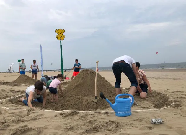 sand sculptures outing hoek van holland